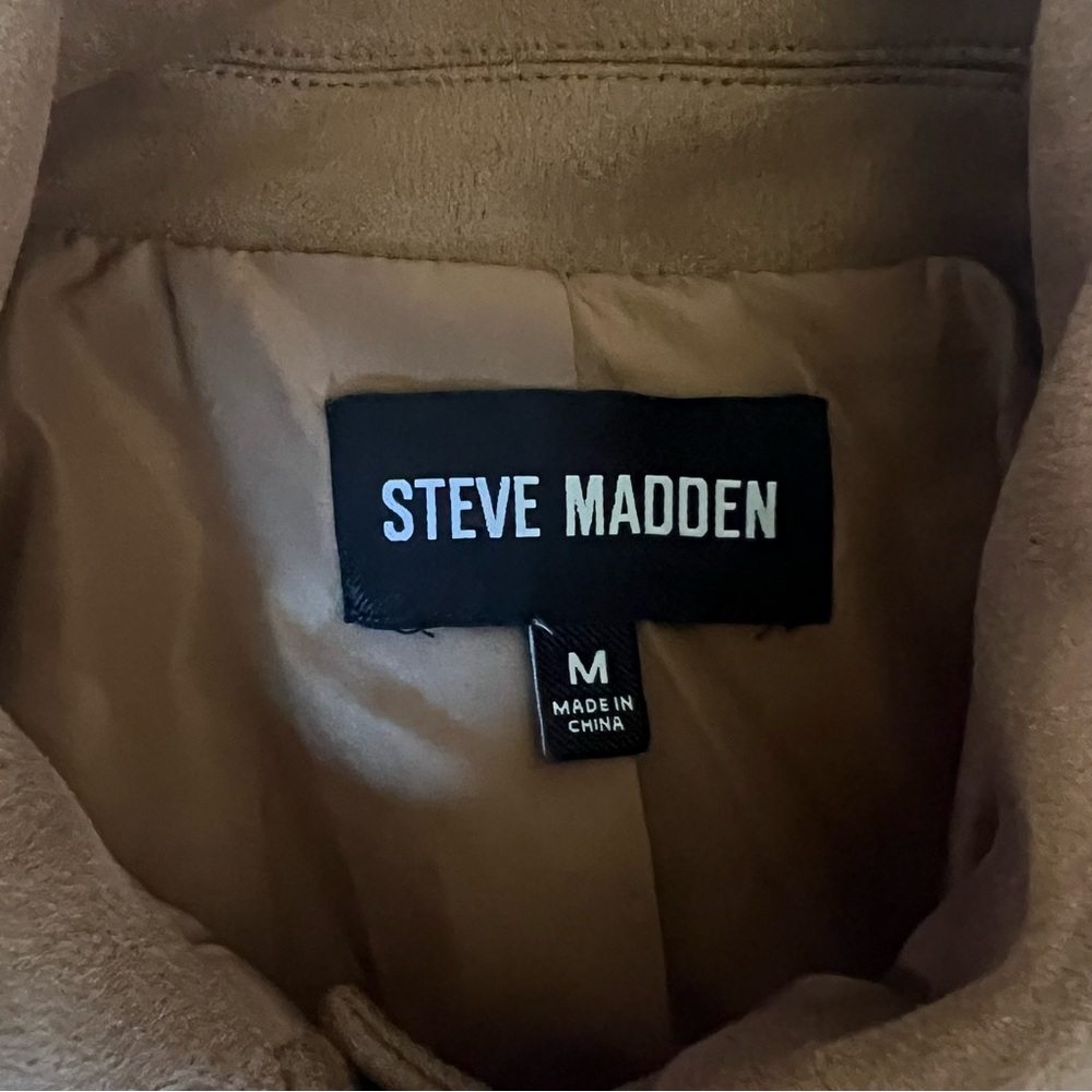 Steve Madden Faux Suede Tan Snap
Women's Jacket size Medium - Picture 4 of 5